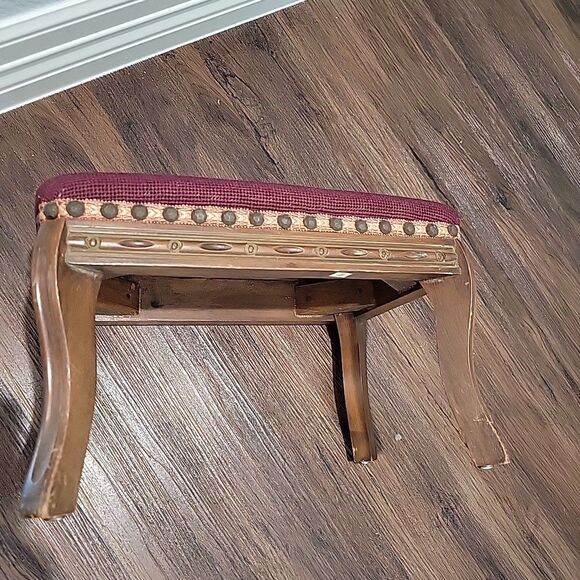 Antique Victorian Needlepoint Floral Footstool Foot Rest Wood Legs Maroon Roses - Picture 2 of 13